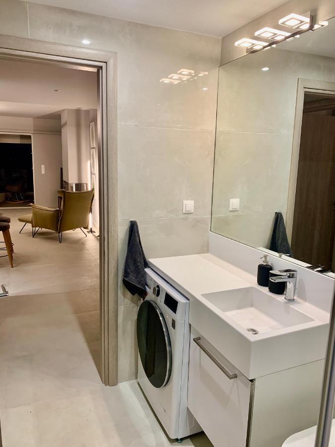 Fab New Flat In Central Athens W/ Acropolis Views Exteriör bild